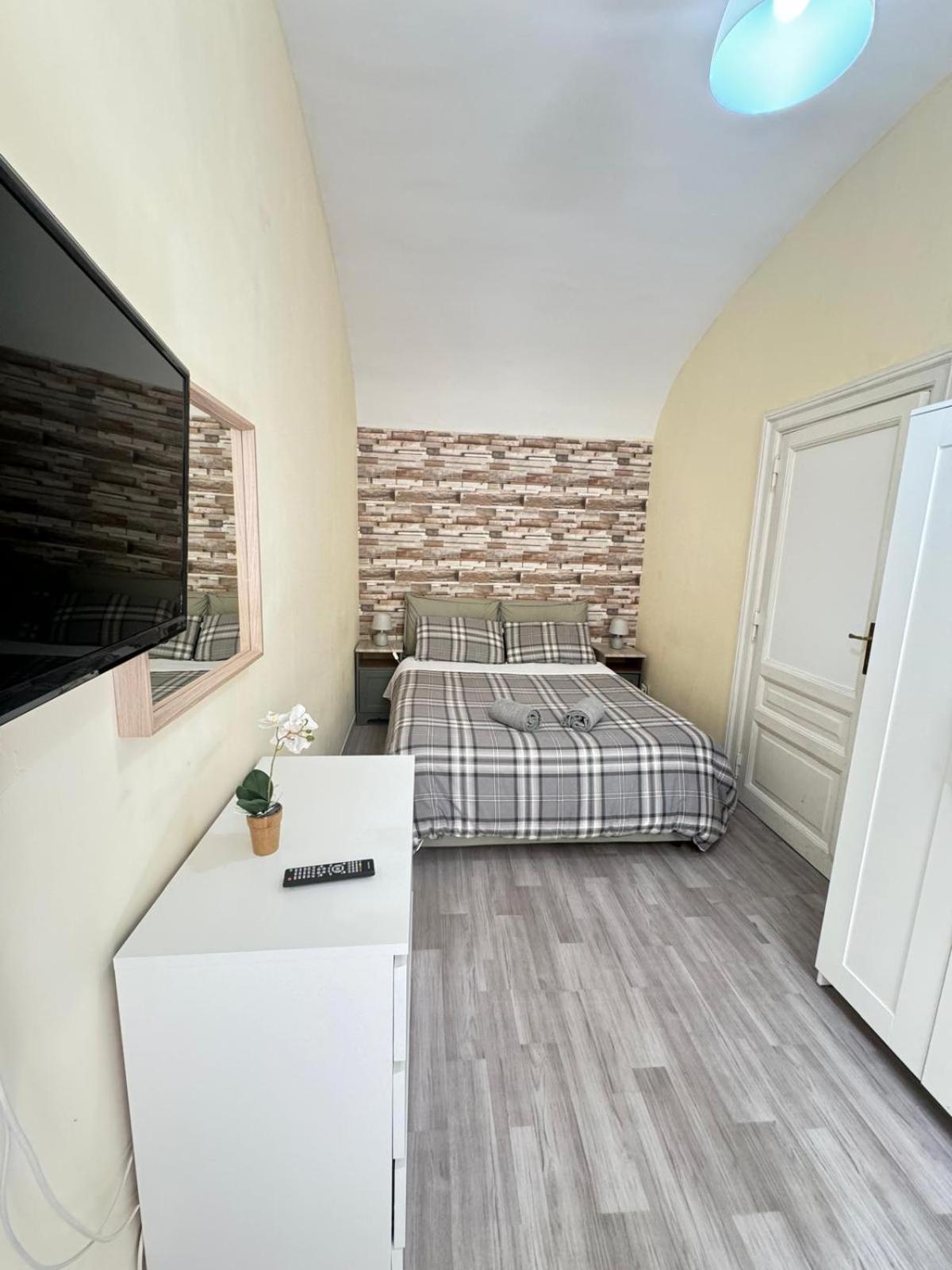 Casa Angelica Colle Oppio / Colosseo Appartamento Roma